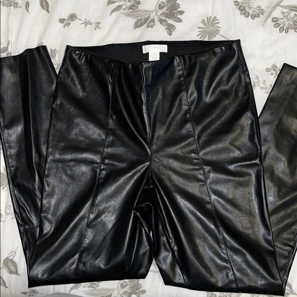 Leather leggings